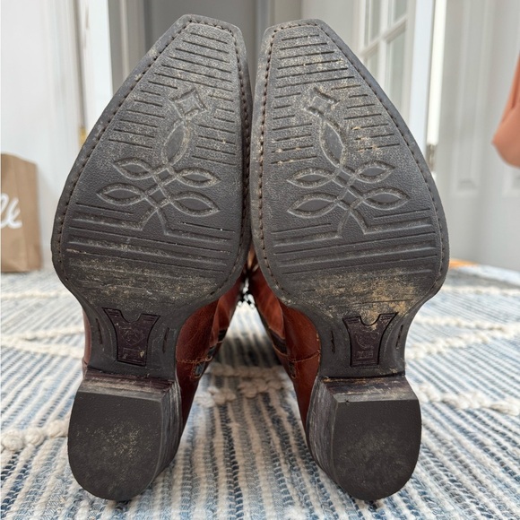 Ariat Hacienda Leather Boots - Picture 14 of 16